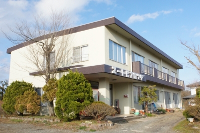 ユートピアテニスロッヂ