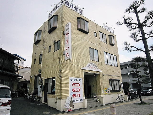 やまいち旅館